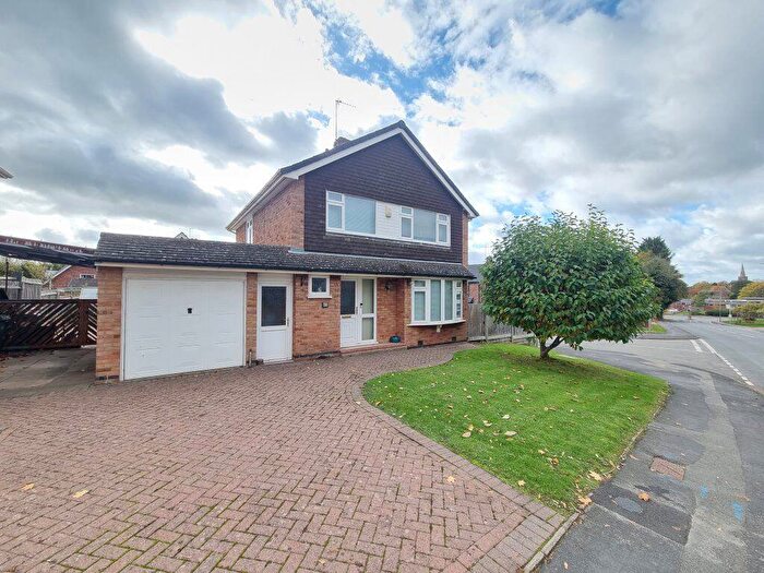 3 Bedroom Detached House To Rent In Kelmarsh Avenue, Leicester, LE18