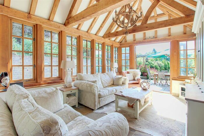 4 Bedroom Detached House For Sale In Horns Hill, Nr. Chartwell, Westerham, TN16