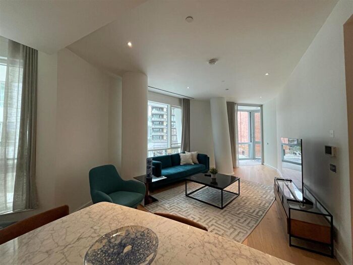 2 Bedroom Apartment To Rent In Prospect Way, London, SW11