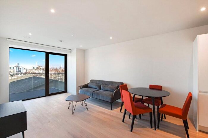 1 Bedroom Apartment To Rent In Clipper Street, London, E16