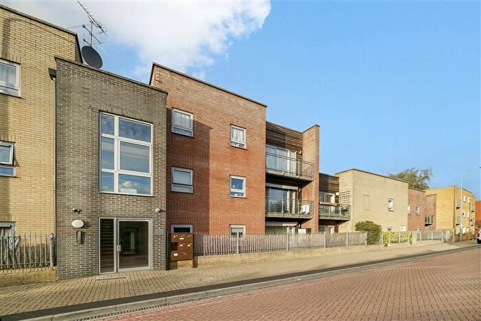 1 Bedroom Flat For Sale In Newham Way, London, E6