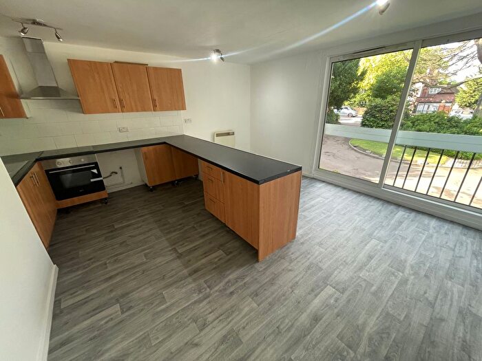 1 Bedroom Flat To Rent In London Road, Leicester, LE2