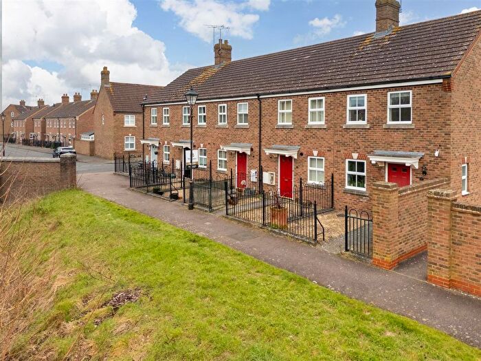 2 Bedroom Property For Sale In Great Meadow Way, Aylesbury, HP19