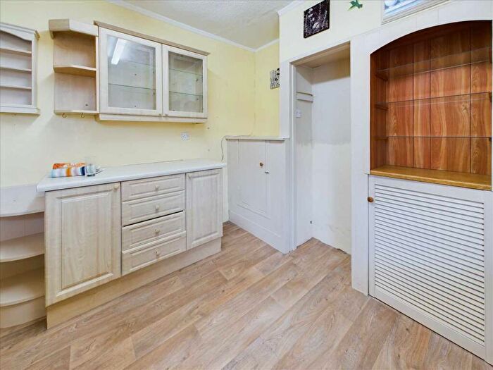 2 Bedroom Flat For Sale In Mill Road, Campbeltown, PA28