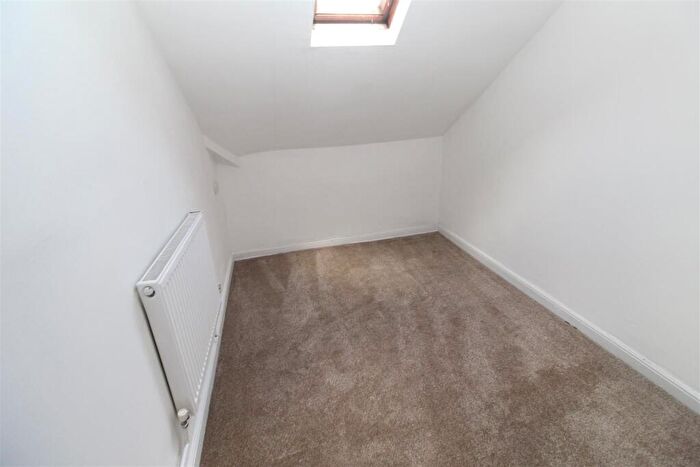 1 Bedroom Flat To Rent In Gordon Road, Cardiff, CF24