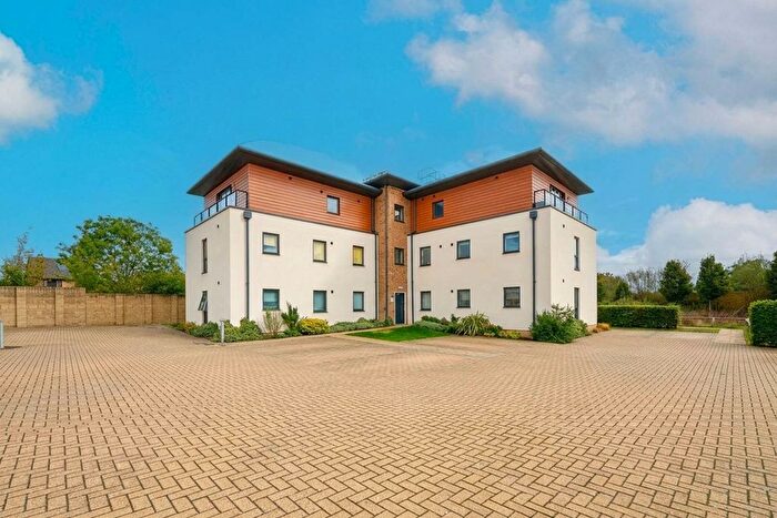 2 Bedroom Flat For Sale In Guild Close, Witney, OX28