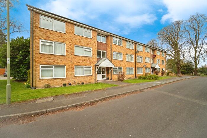 2 Bedroom Apartment To Rent In Sylvia Close, Basingstoke, RG21