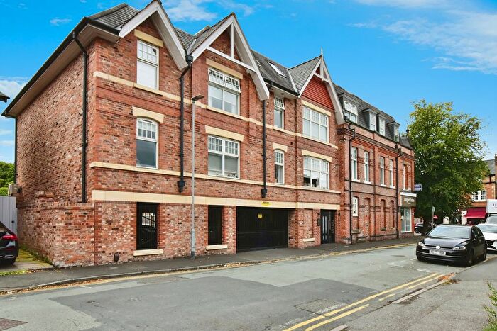 2 Bedroom Flat For Sale In Stevens Street, Alderley Edge, Cheshire, SK9