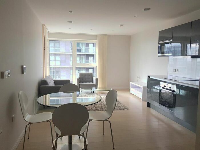 1 Bedroom Flat To Rent In Glasshouse Gardens, London, E20