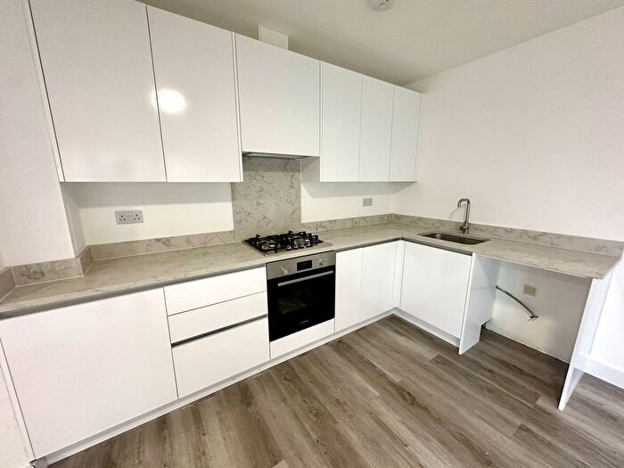 1 Bedroom Flat To Rent In Hayes, London, UB4