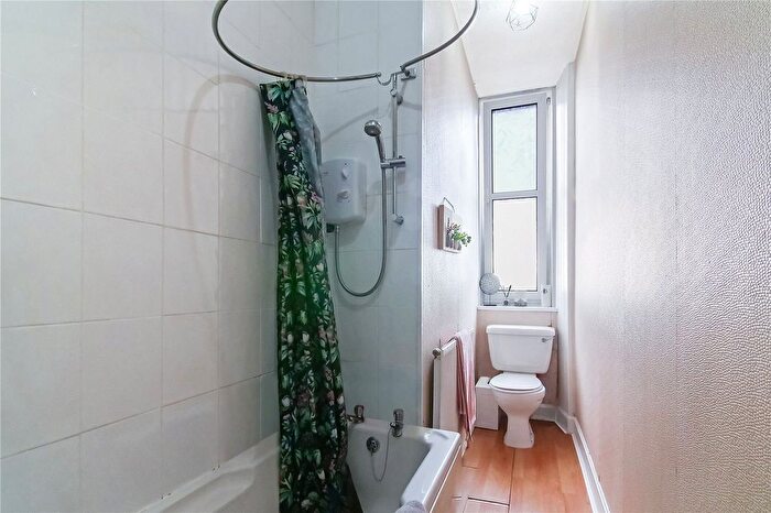 1 Bedroom Flat For Sale In High Street, Paisley, Renfrewshire, PA1
