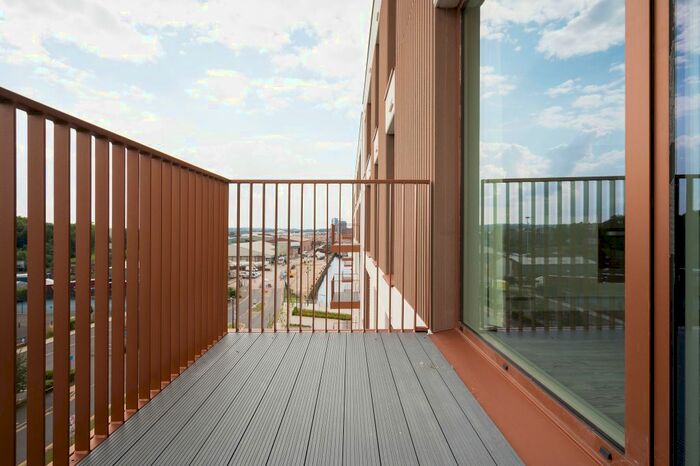 3 Bedroom Flat To Rent In The Kell, Gillingham Gate Road, Gillingham, ME4