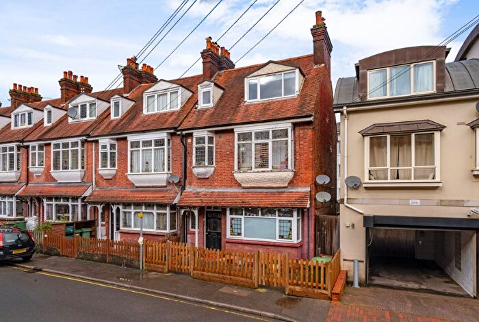 1 Bedroom Flat For Sale In Lime Hill Road, Tunbridge Wells, Kent, TN1
