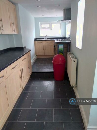 2 Bedroom Terraced House To Rent In Herbert Road, Bath, BA2
