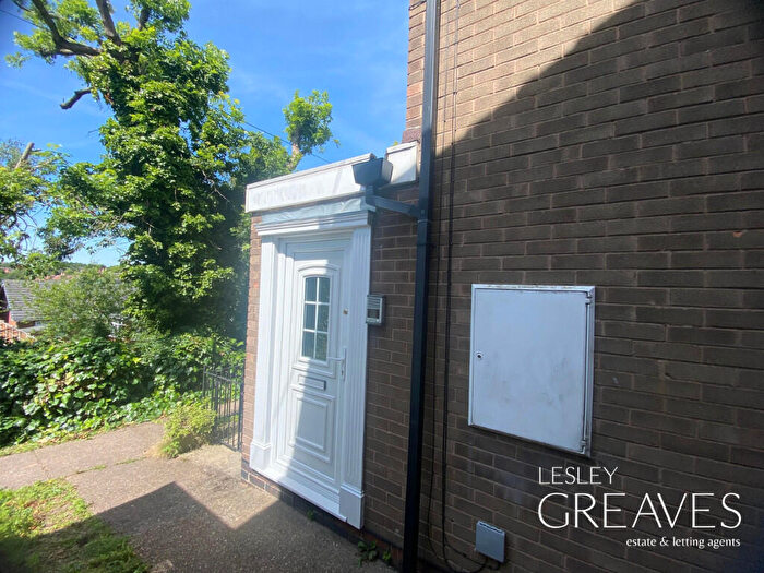 2 Bedroom Maisonette To Rent In Shearing Close, Gedling, Nottingham, NG4