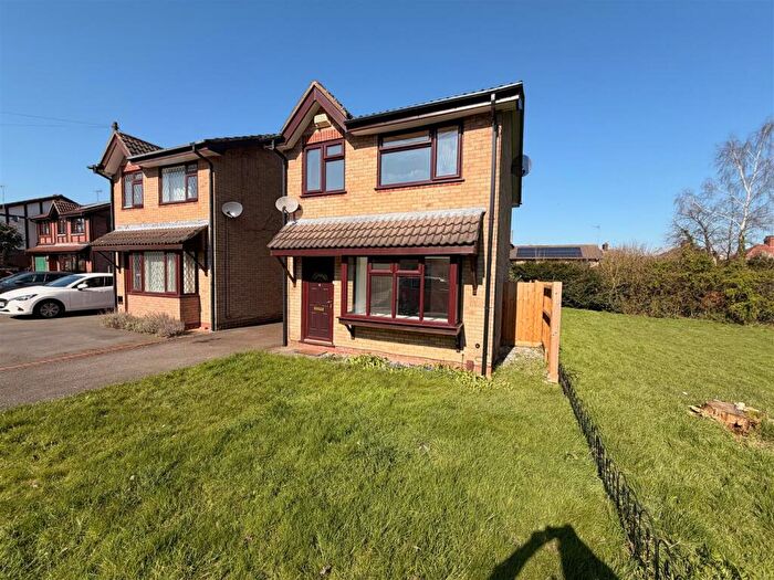 3 Bedroom Detached House For Sale In Elm Avenue, Ashby-De-La-Zouch., LE65