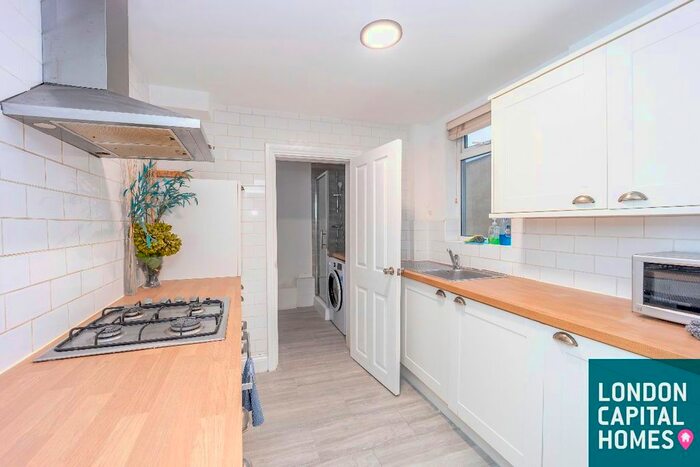 2 Bedroom Detached House To Rent In Boxley Street, London E16