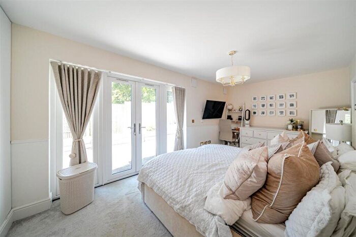 2 Bedroom Detached Bungalow For Sale In Foxley Lane, Purley, CR8