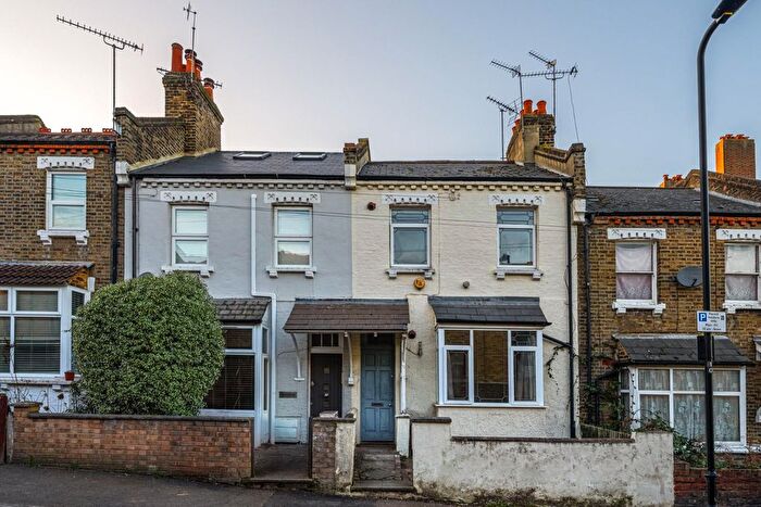 2 Bedroom Terraced House For Sale In Bakers Hill, London, E5