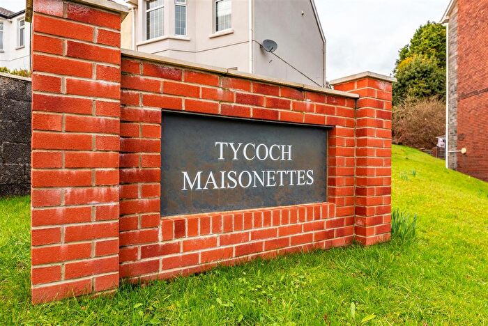 2 Bedroom Maisonette For Sale In Tycoch Maisonettes, Sketty, SA2