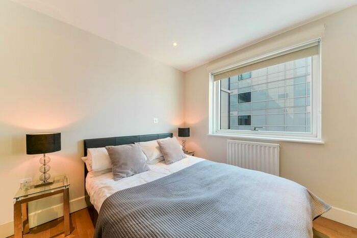 Studio To Rent In Whitechapel High Street, Aldgate, London, E1