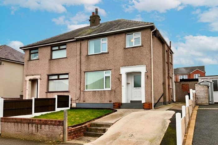 3 Bedroom Semi-Detached House For Sale In Tan Hill Drive, Lancaster, LA1