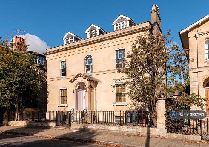 1 Bedroom Flat To Rent In Eldon Square, Reading, RG1