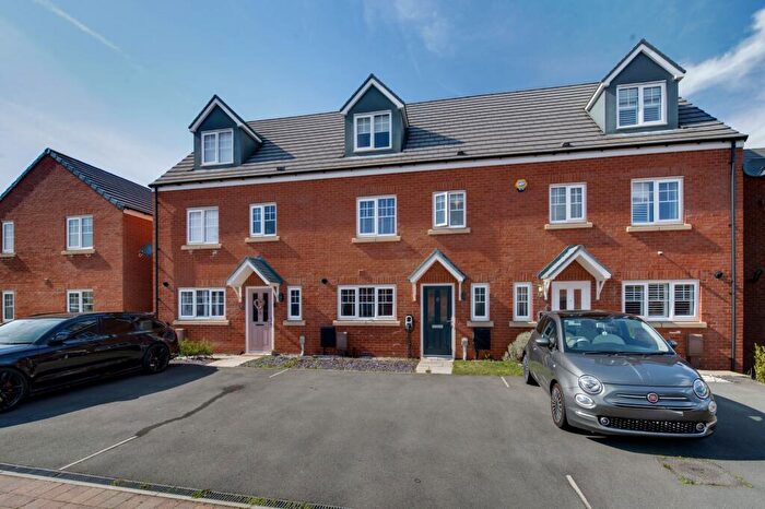 4 Bedroom Terraced House For Sale In Larch Drive, Sandbach, CW11