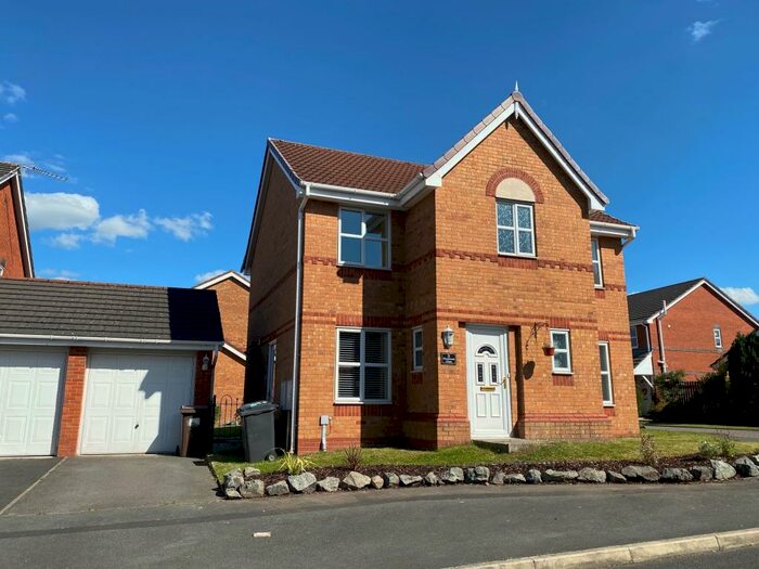 4 Bedroom House To Rent In Woodcock Close, Bamber Bridge, PR5