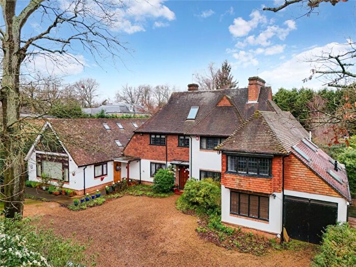 7 Bedroom Detached House For Sale In Burwood Road, Walton-On-Thames, KT12