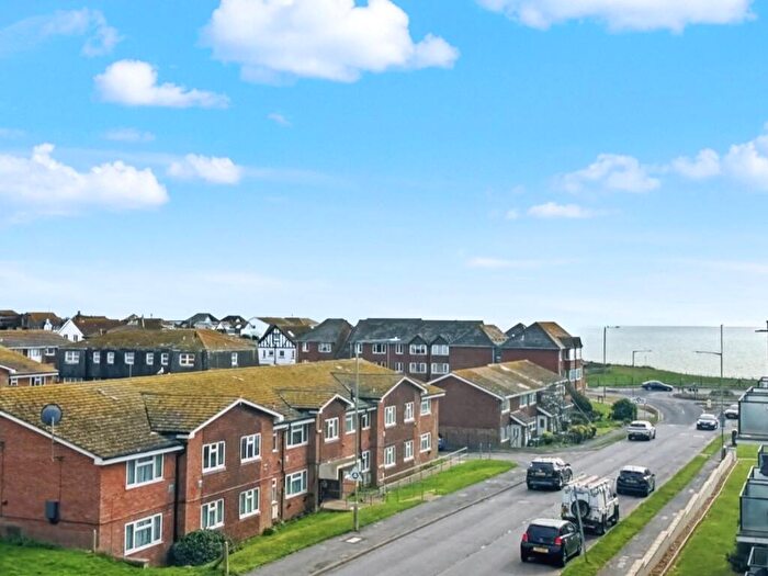 1 Bedroom Flat For Sale In Fairfield, Sutton Avenue, Peacehaven, BN10
