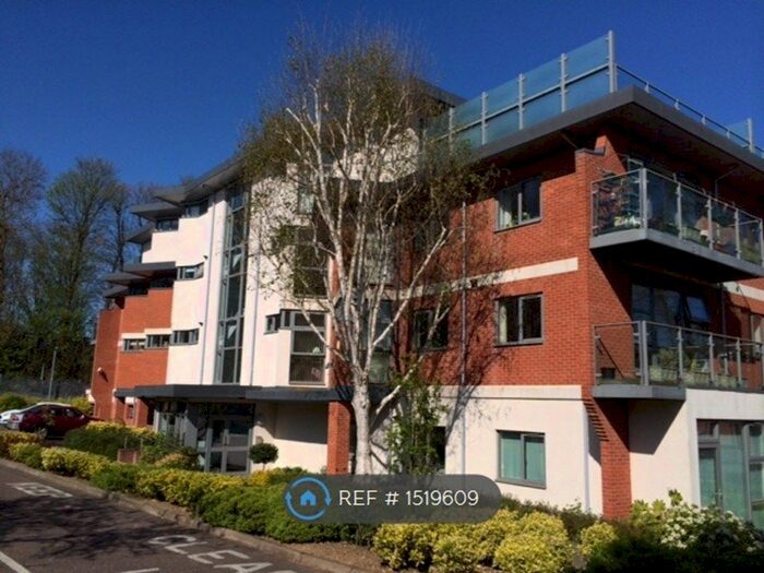 1 Bedroom Flat To Rent In Cloisters Court, Rickmansworth, WD3