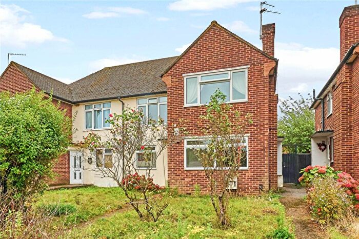 2 Bedroom Apartment To Rent In Bromhedge, Mottingham, SE9