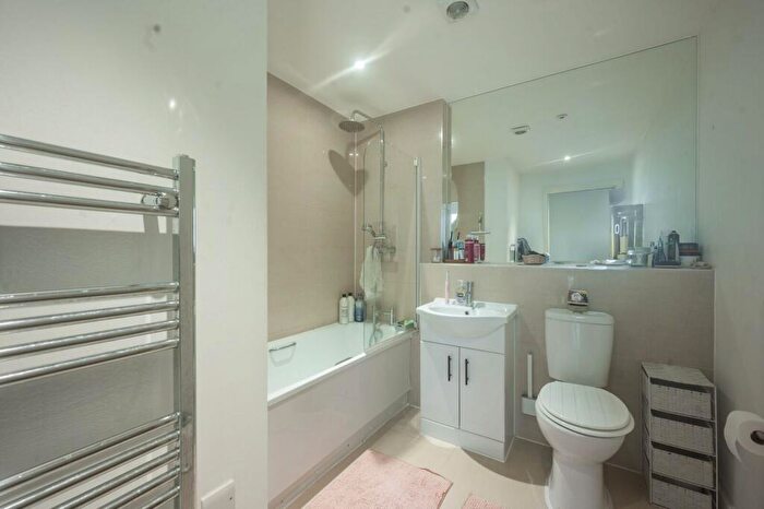 1 Bedroom Flat To Rent In Talbot Skyline, Rayners Lane, Harrow, HA2
