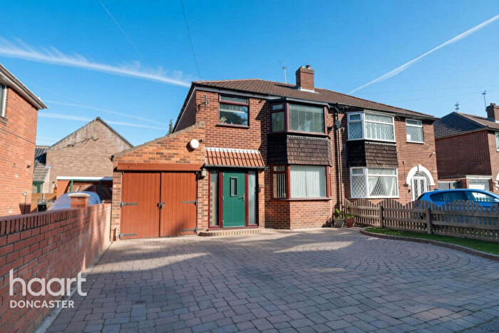 3 Bedroom Semi-Detached House For Sale In The Boulevard, Edenthorpe, Doncaster, DN3