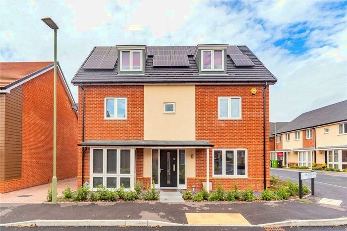 5 Bedroom Detached House To Rent In The Coach Road, RG23