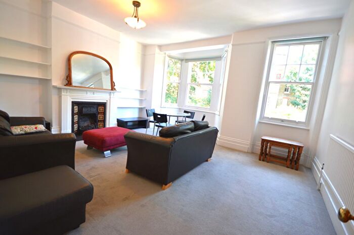 2 Bedroom Flat To Rent In Goldhurst Terrace, South Hampstead, Lodnon, NW6