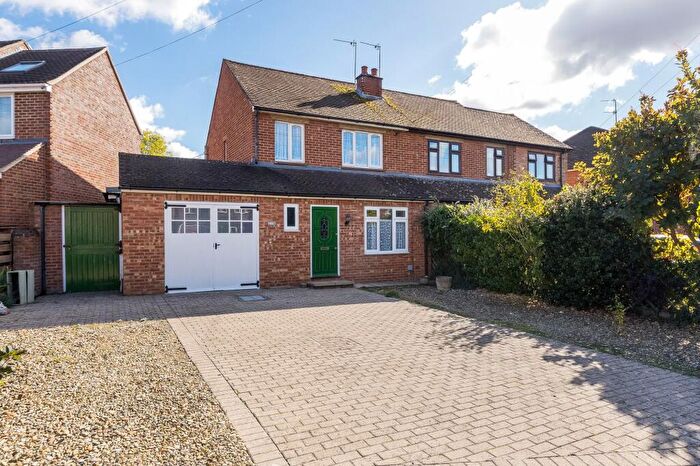 3 Bedroom Semi-Detached House For Sale In South Avenue, Abingdon, OX14