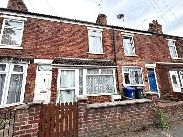 2 Bedroom Terraced House For Sale In Ashcroft Road, Gainsborough, DN21
