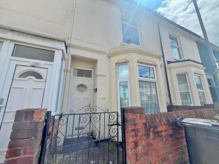 3 Bedroom Terraced House To Rent In Jubilee Road, Southsea, PO4