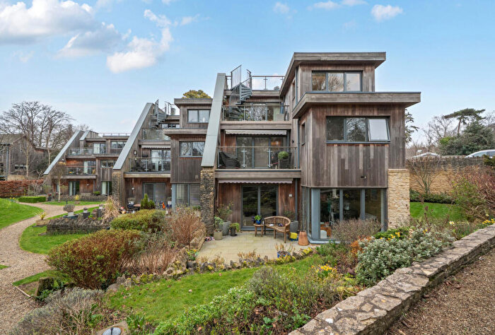 3 Bedroom Apartment For Sale In North Road, Combe Down, Bath, Somerset, BA2