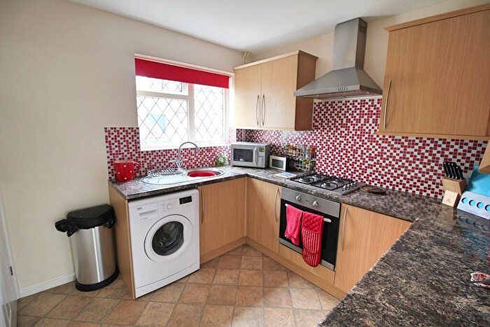 2 Bedroom End Of Terrace House To Rent In Alport Way, Wigston, Leicester, LE18