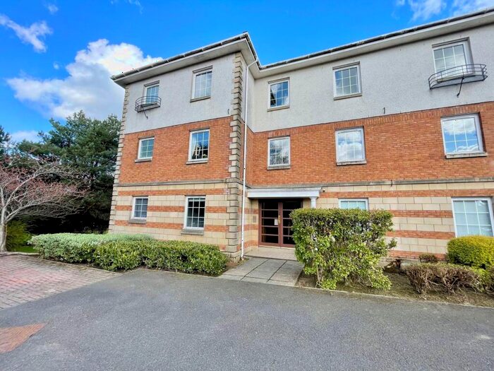 3 Bedroom Flat To Rent In Watson Green, Livingston, EH54