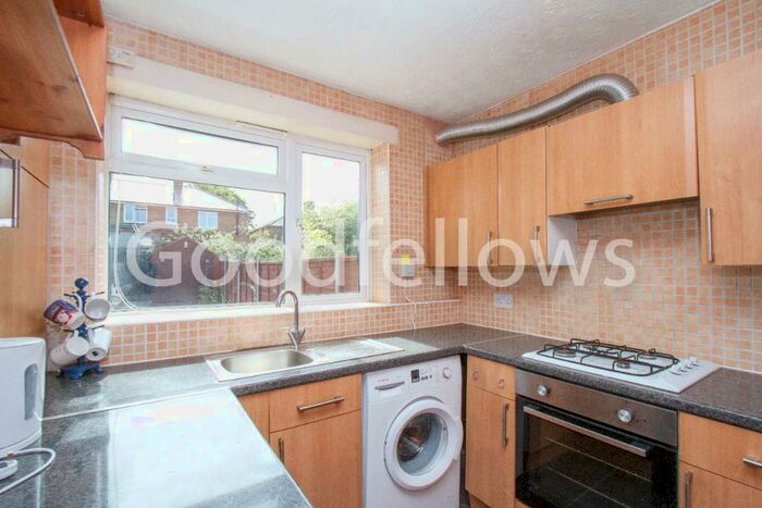 2 Bedroom Terraced House To Rent In Peterborough Road, Carshalton, Surrey, SM5