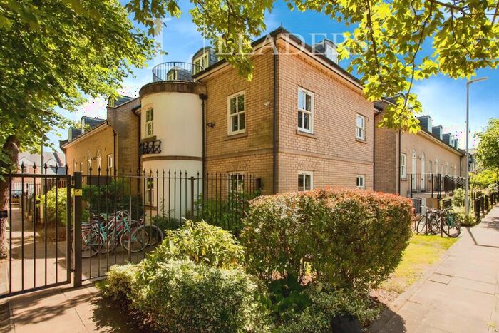 1 Bedroom Flat To Rent In St Pauls Walk, Cambridge, CB1