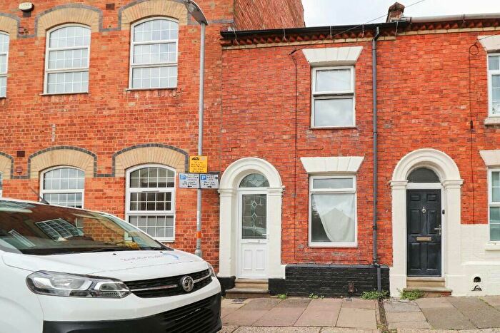 3 Bedroom House To Rent In Lorne Road, Northampton, NN1