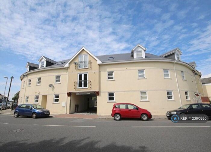 2 Bedroom Flat To Rent In St. Vincent Road, Southsea, PO5