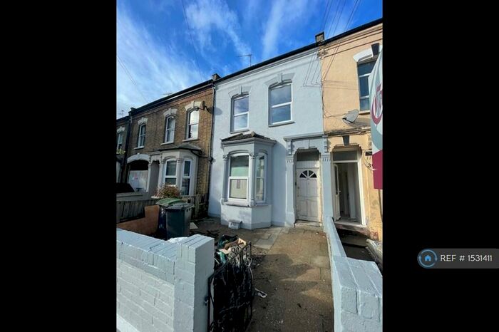 5 Bedroom Terraced House To Rent In Beaconsfield, South Tottenham, London, N15
