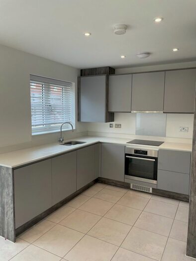 3 Bedroom Semi-Detached House To Rent In Walker Road, Bicester, Oxfordshire, OX25