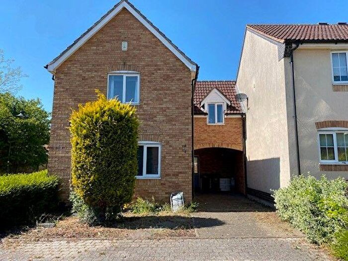 3 Bedroom Semi-Detached House To Rent In St. Katherines Mews, Hampton Hargate, Peterborough, PE7